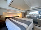 Prestige 560 S Master cabin